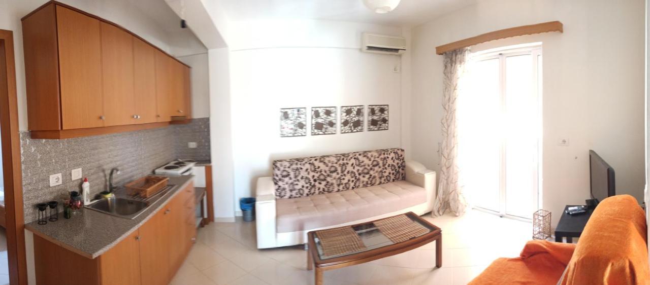 Achilles Apartments Саранда Екстер'єр фото
