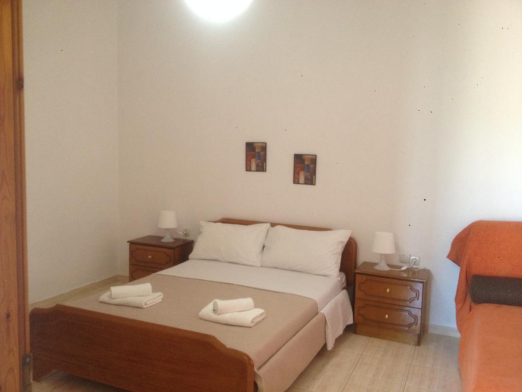 Achilles Apartments Саранда Екстер'єр фото