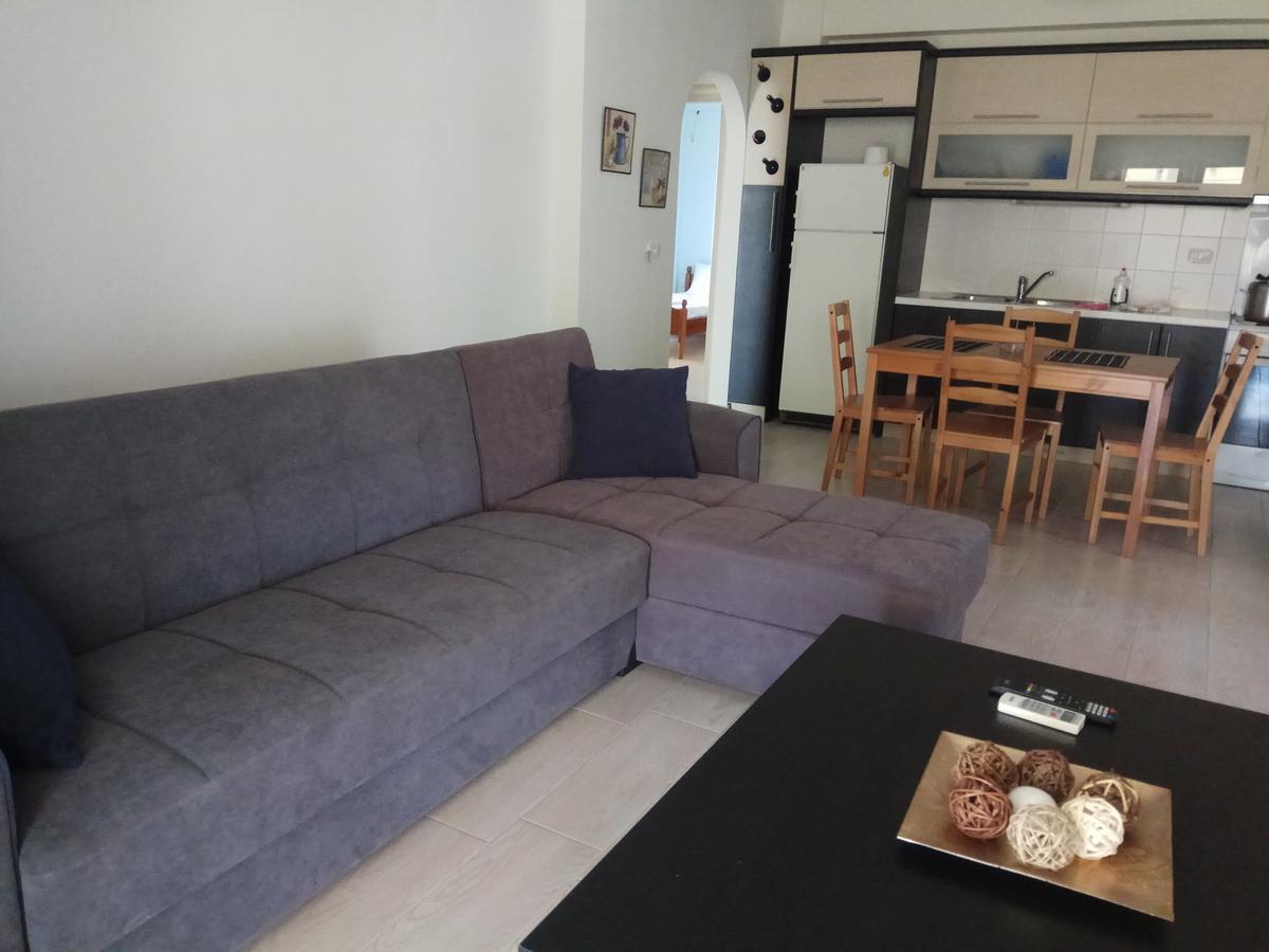 Achilles Apartments Саранда Екстер'єр фото
